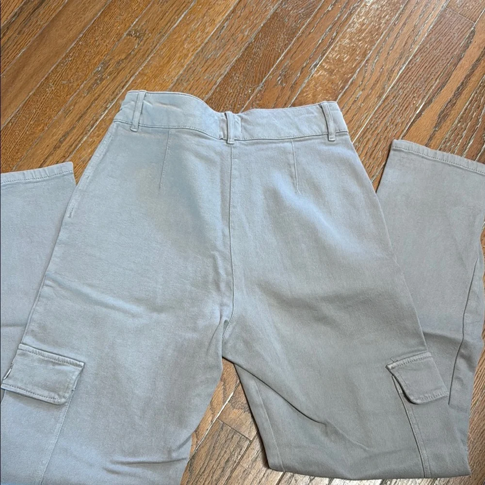Aritzia Cargo Pants - Picture 3 of 5
